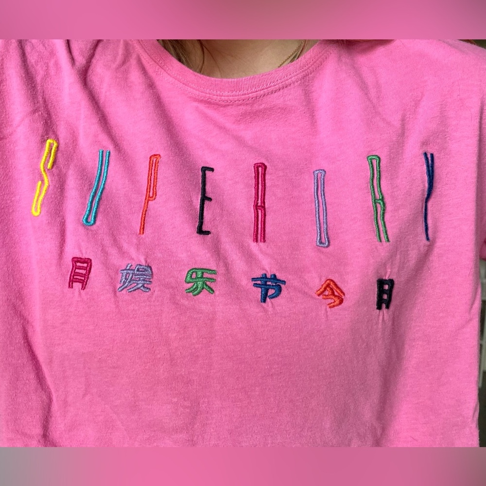 Superdry Embroidered T-Shirt!!! - Picture 2 of 3